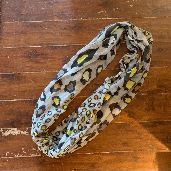 Infinity scarf - Picture 2 of 2